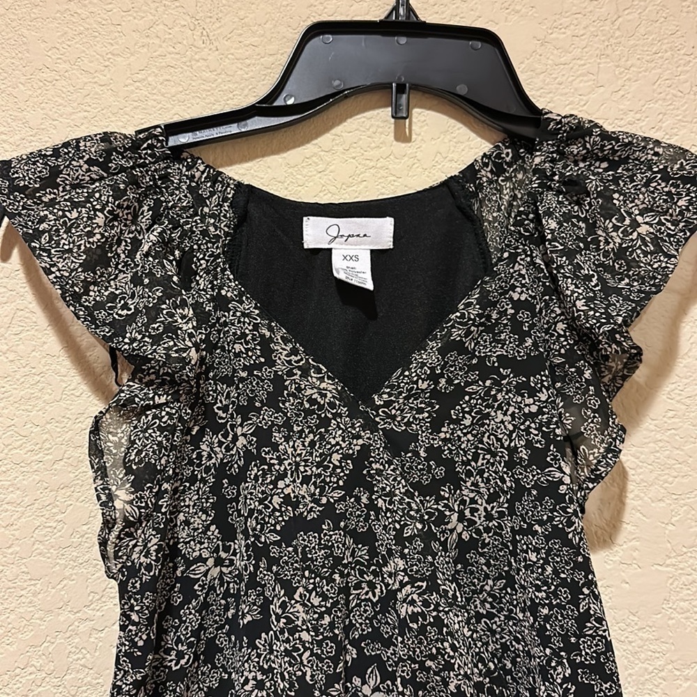 Japna Black and White Floral Top - Picture 3 of 7